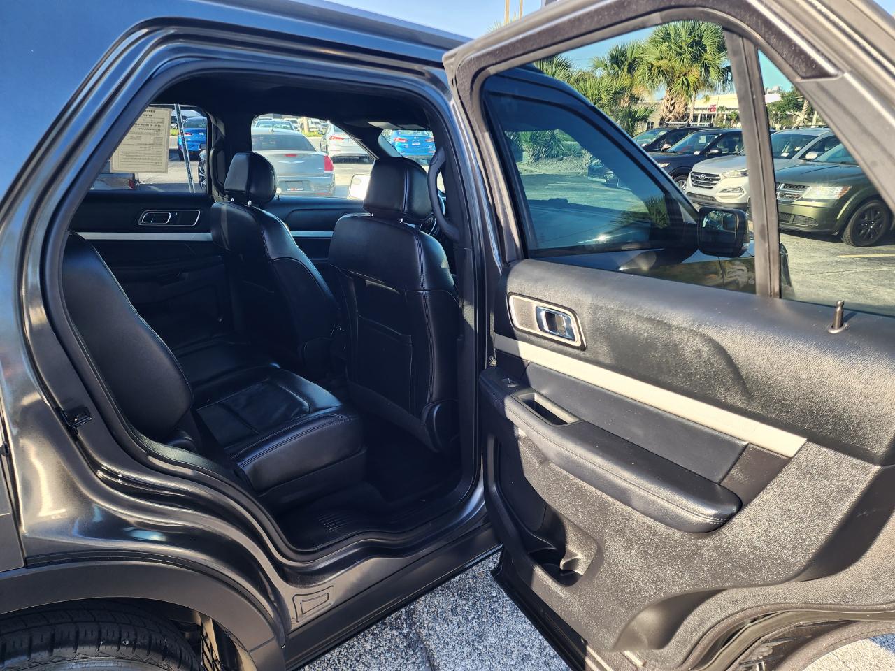 Ford Explorer XLT FWD 2017