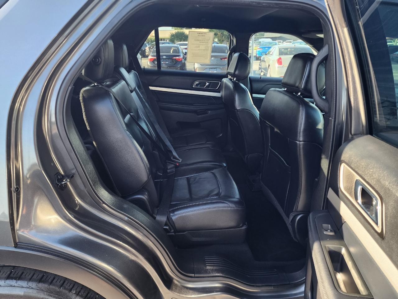 Ford Explorer XLT FWD 2017