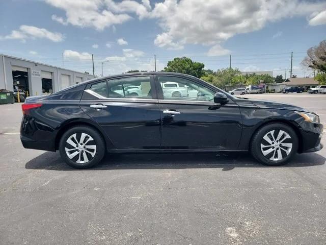 Nissan Altima 2.5 S Sedan 2020