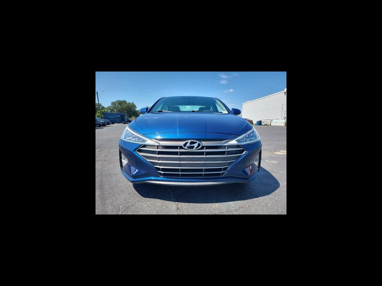 Hyundai Elantra Limited IVT 2020