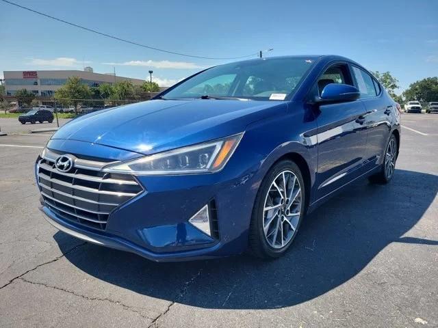 Hyundai Elantra Limited IVT 2020
