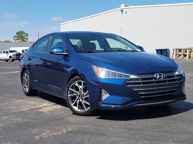 Hyundai Elantra Limited IVT 2020