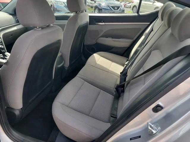 Hyundai Elantra SEL IVT 2020