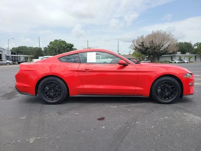 Ford Mustang EcoBoost Fastback 2019