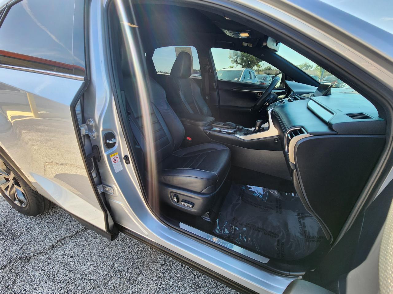 Lexus NX 200t FWD 4dr 2015
