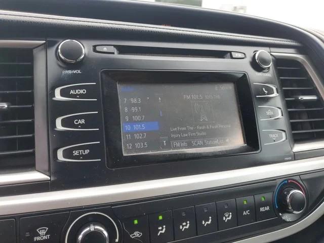 Toyota Highlander FWD 4dr I4 LE (Natl) 2014