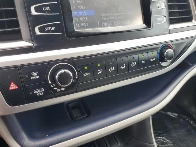 Toyota Highlander FWD 4dr I4 LE (Natl) 2014