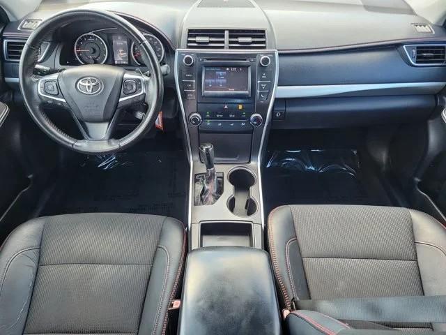 Toyota Camry 4dr Sdn I4 Auto SE w/Special Edition Pkg (Natl) 2016