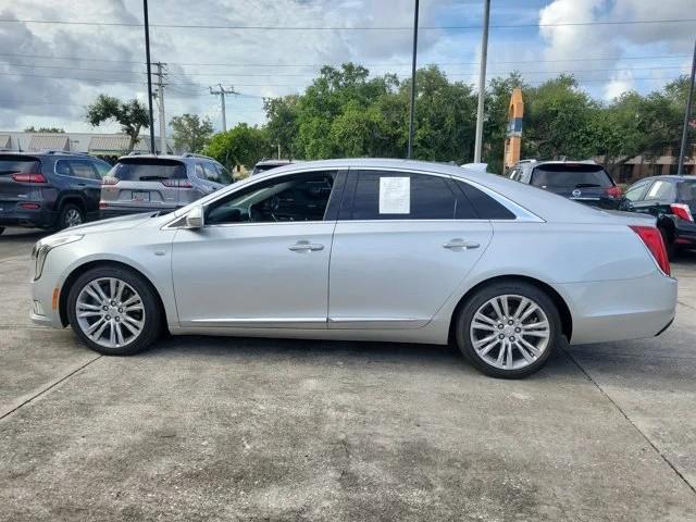 Cadillac XTS 4dr Sdn Luxury FWD 2019