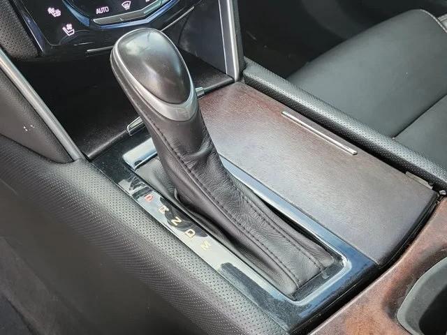 Cadillac XTS 4dr Sdn Luxury FWD 2019