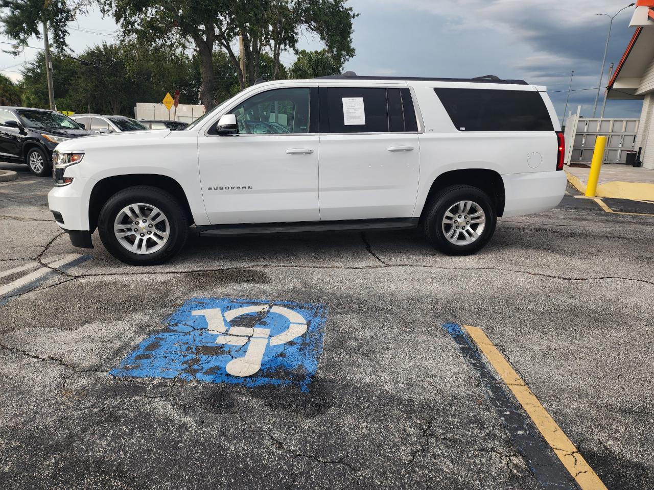 Chevrolet Suburban 2WD 4dr LT 2015