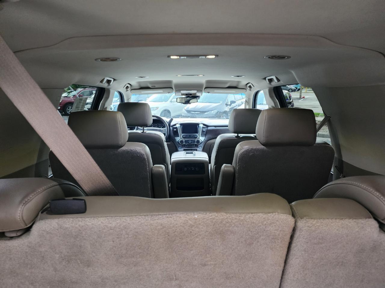 Chevrolet Suburban 2WD 4dr LT 2015