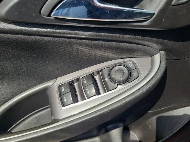 Chevrolet Malibu 4dr Sdn RS w/1SP 2019