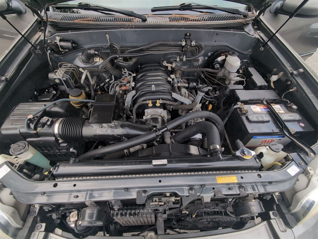 2006 Toyota Sequoia SR5 photo 7
