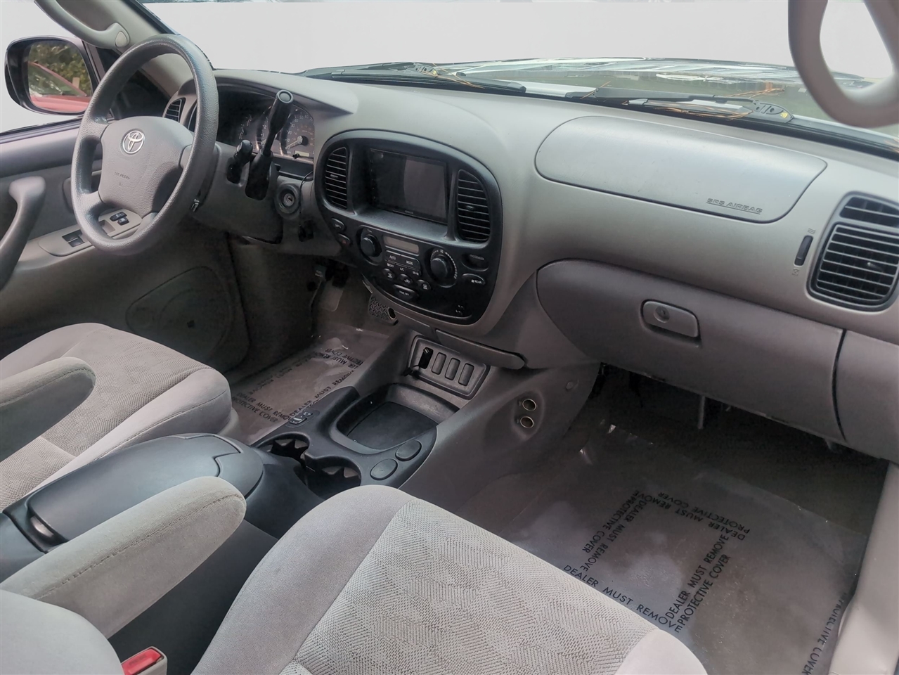 2006 Toyota Sequoia SR5 photo 23