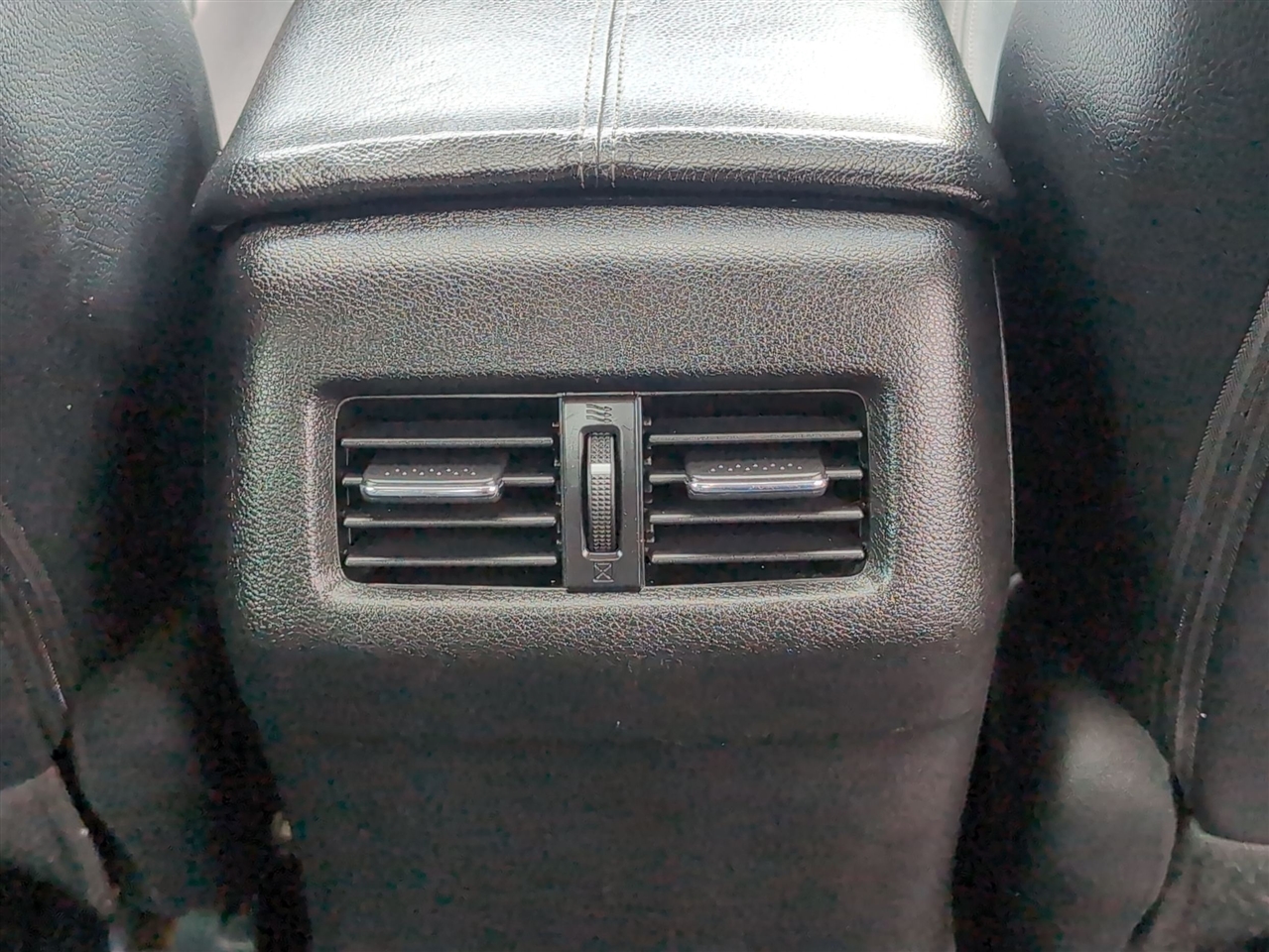 2015 Honda Accord EX-L V6 photo 17