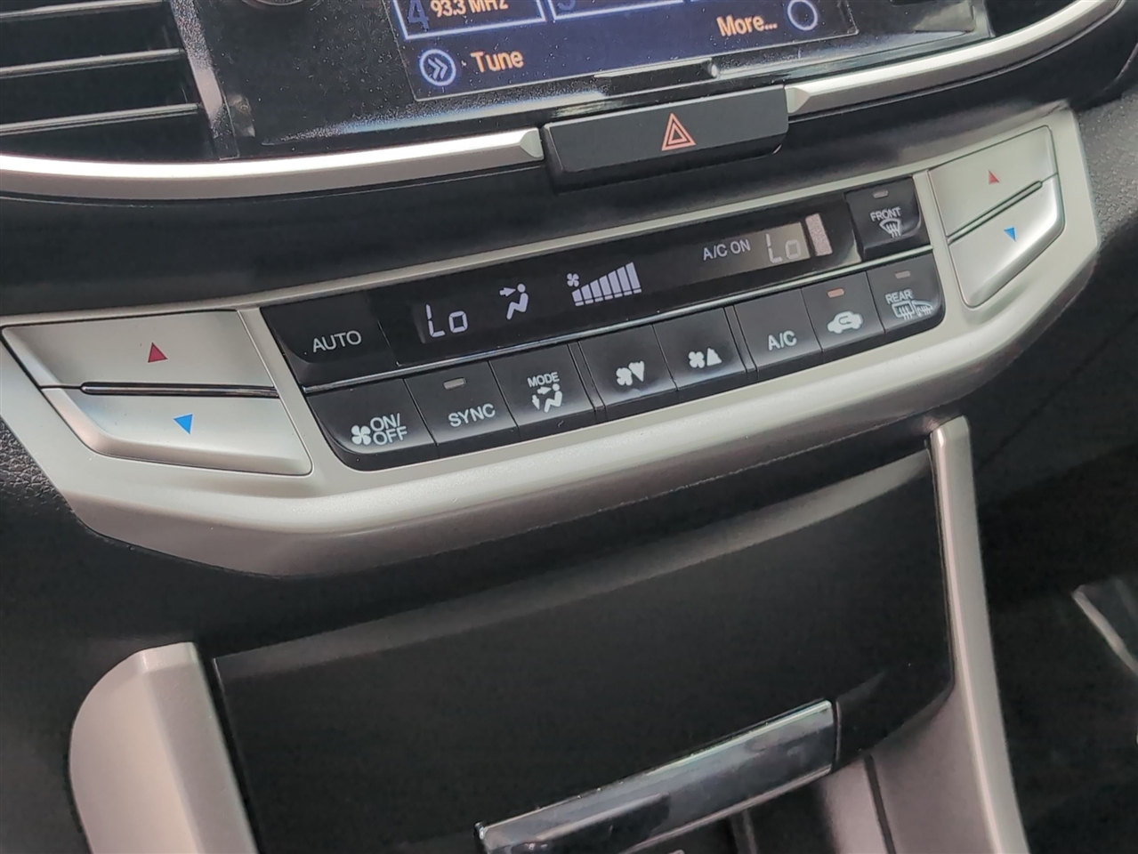 2015 Honda Accord EX-L V6 photo 30