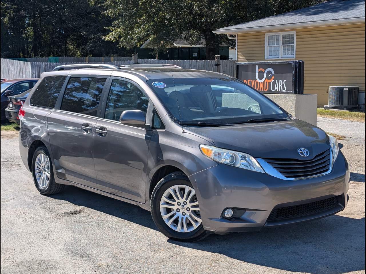 Toyota Sienna  2013 Toyota Sienna  2013