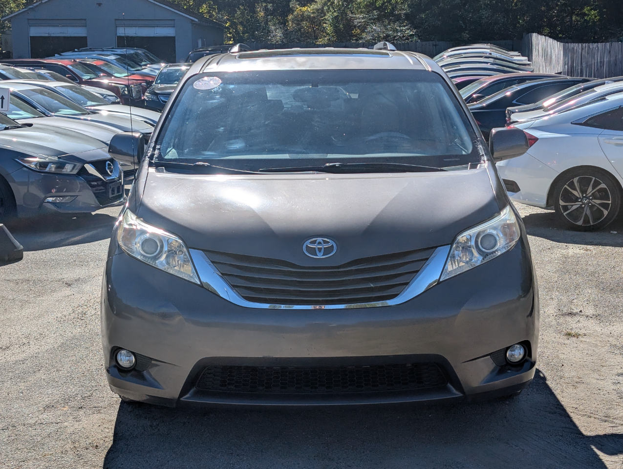 Toyota Sienna  2013 Toyota Sienna  2013