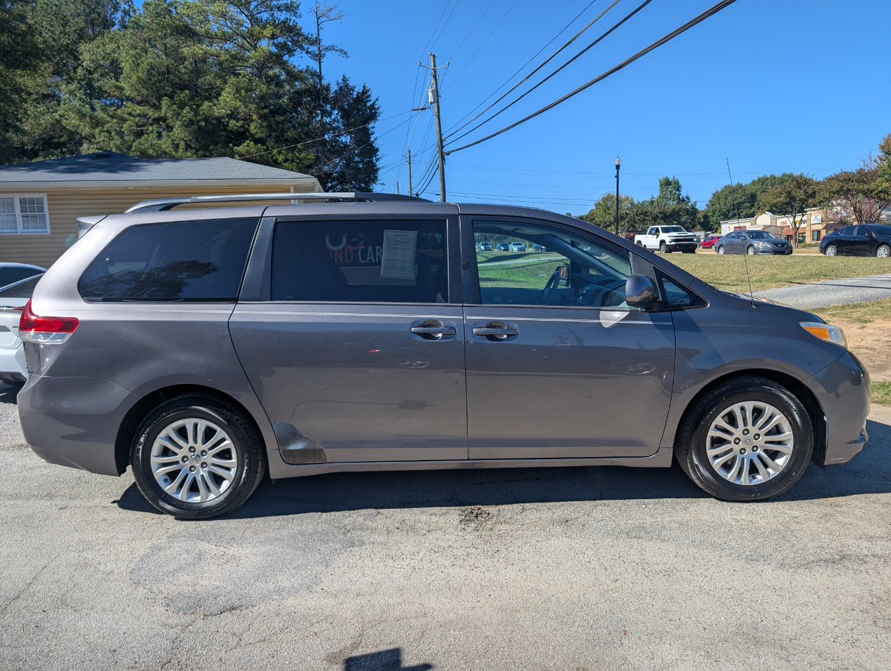 Toyota Sienna  2013 Toyota Sienna  2013