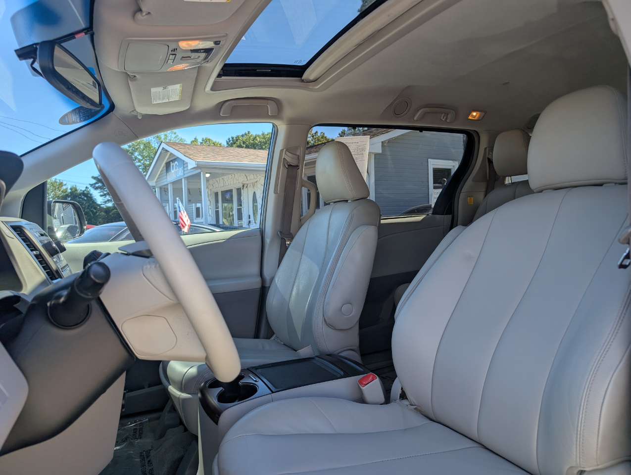 Toyota Sienna  2013 Toyota Sienna  2013