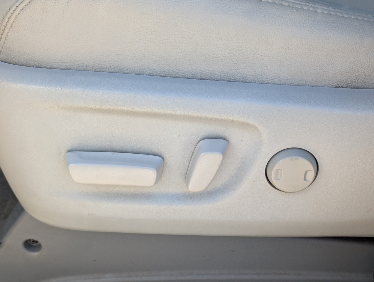 Toyota Sienna  2013 Toyota Sienna  2013