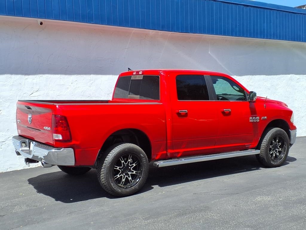 RAM 1500 SLT Crew Cab SWB 4WD 2017