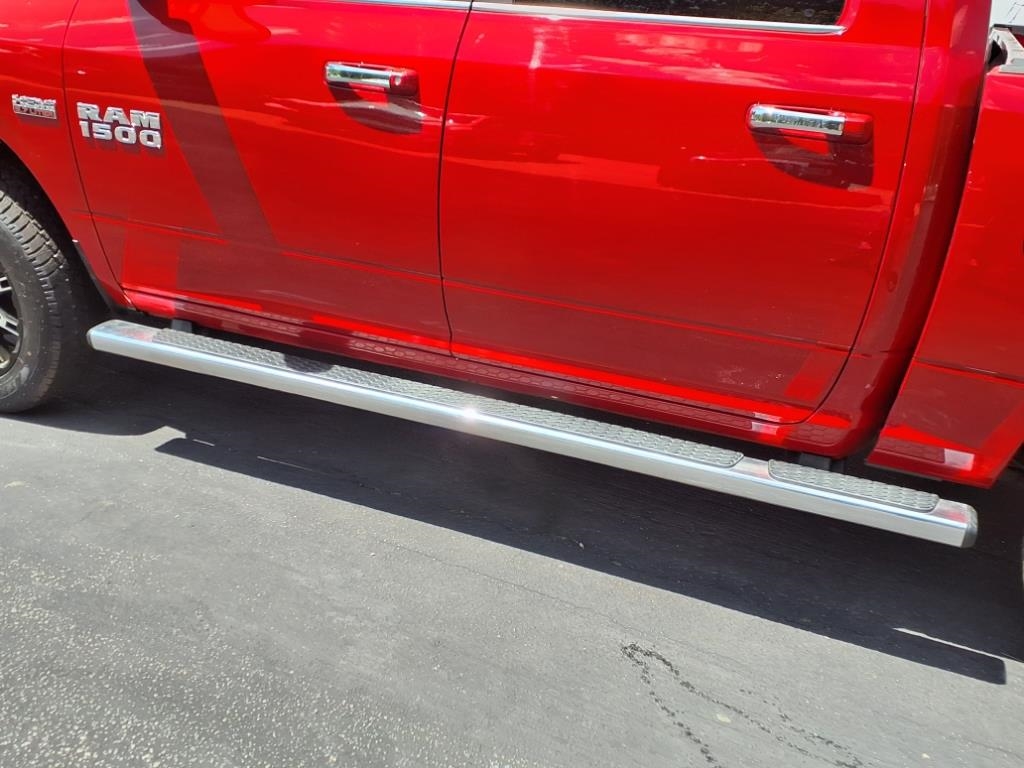 RAM 1500 SLT Crew Cab SWB 4WD 2017