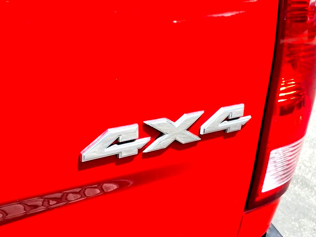 RAM 1500 SLT Crew Cab SWB 4WD 2017