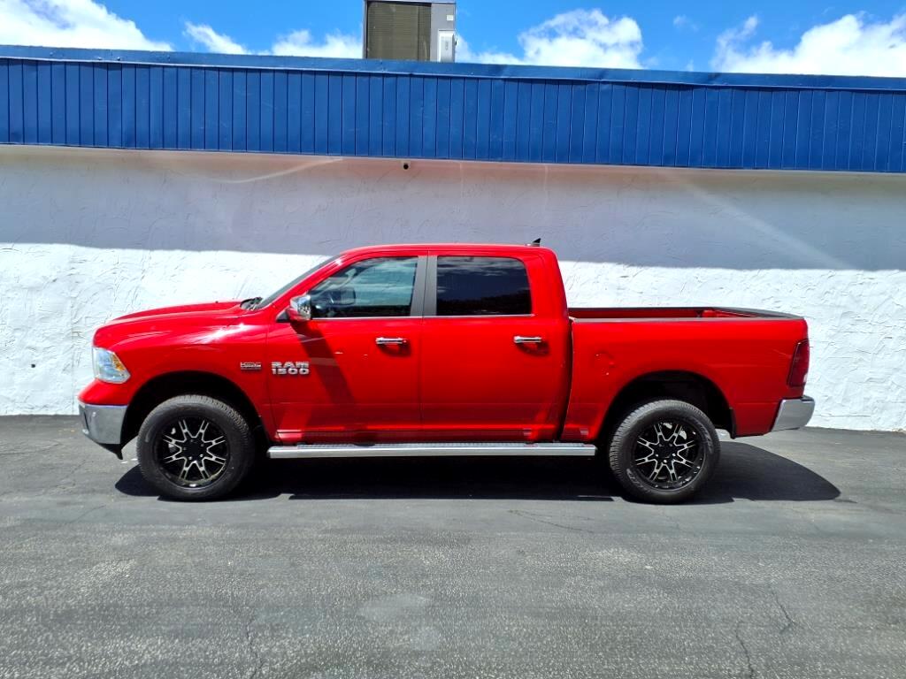 RAM 1500 SLT Crew Cab SWB 4WD 2017