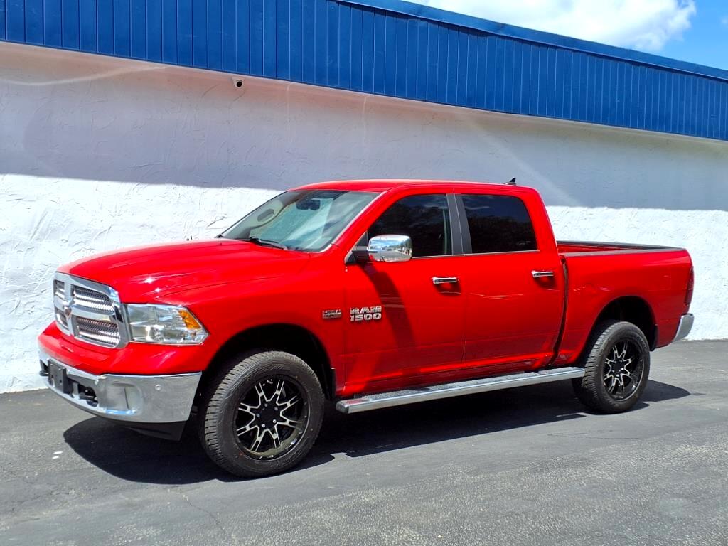 RAM 1500 SLT Crew Cab SWB 4WD 2017