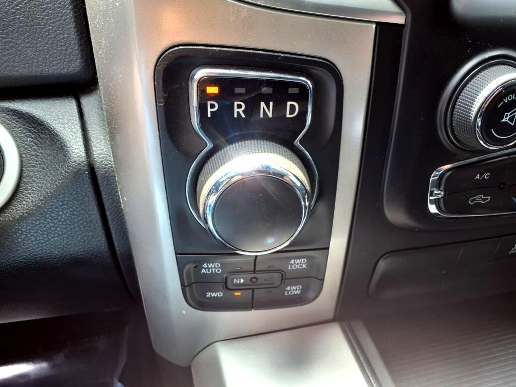 RAM 1500 SLT Crew Cab SWB 4WD 2017