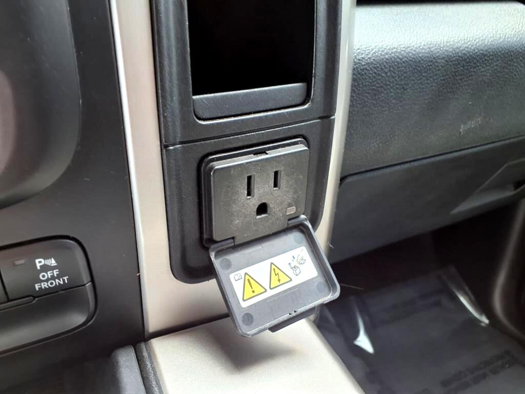 RAM 1500 SLT Crew Cab SWB 4WD 2017