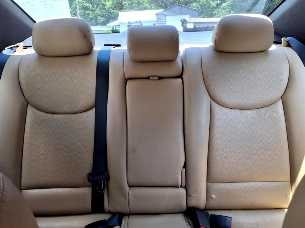 Hyundai Elantra Limited 2012