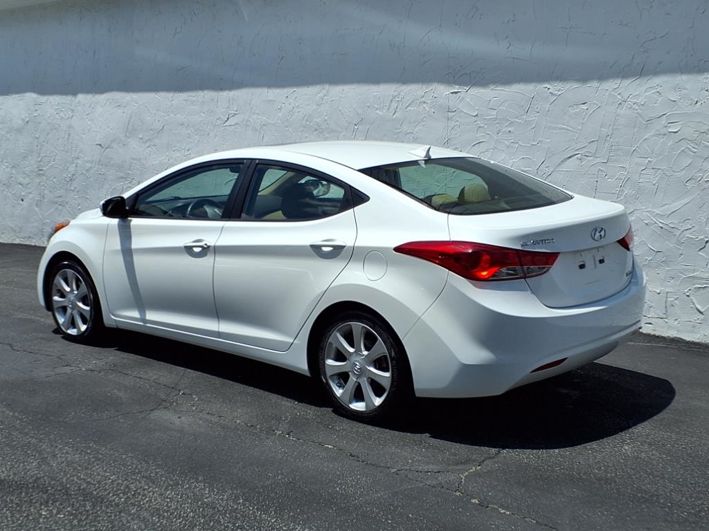 Hyundai Elantra Limited 2012