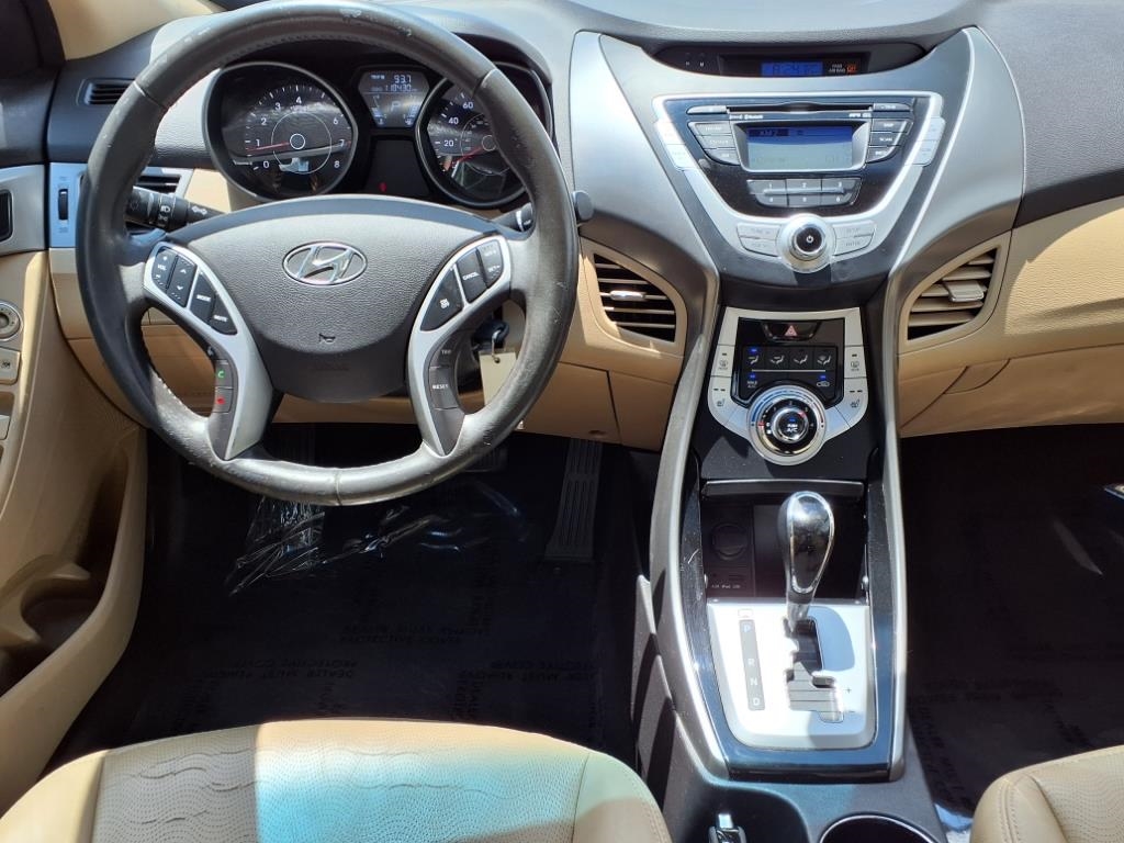 Hyundai Elantra Limited 2012
