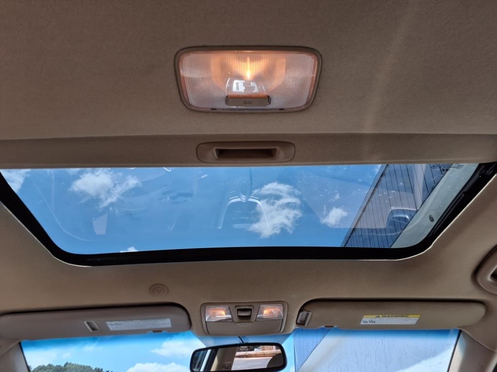 Hyundai Elantra Limited 2012