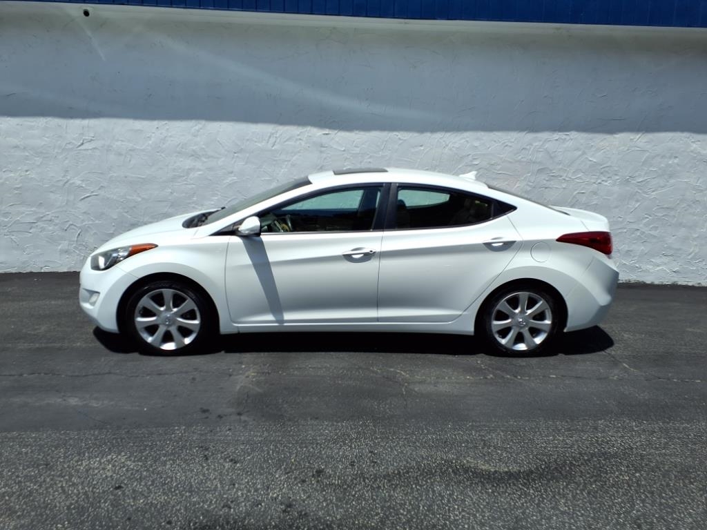 Hyundai Elantra Limited 2012