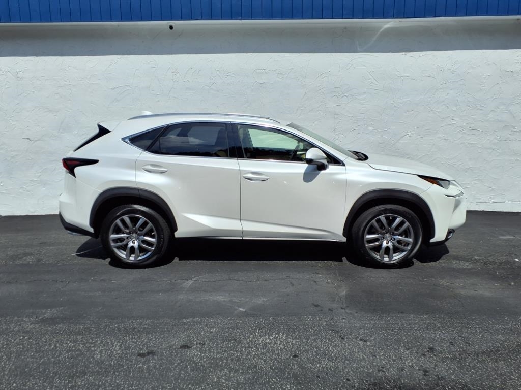 Lexus NX 200t FWD 2016 Lexus NX 200t FWD 2016