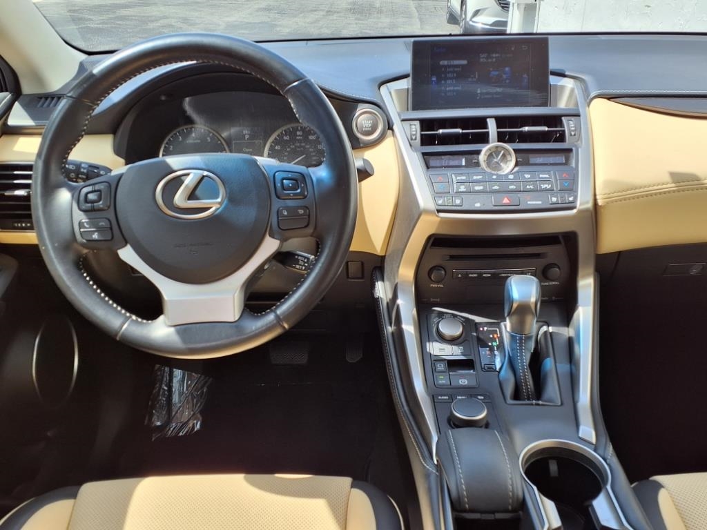 Lexus NX 200t FWD 2016 Lexus NX 200t FWD 2016
