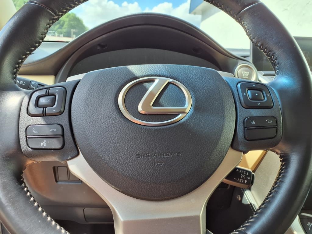 Lexus NX 200t FWD 2016 Lexus NX 200t FWD 2016