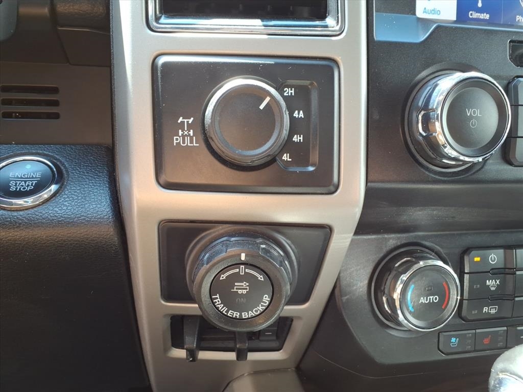 Ford F-150 Lariat SuperCrew 6.5-ft. Bed 4WD 2019 Ford F-150 Lariat SuperCrew 6.5-ft. Bed 4WD 2019