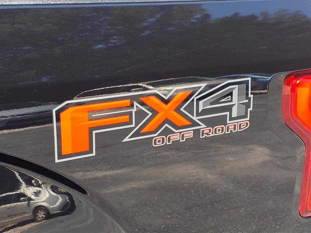 Ford F-150 Lariat SuperCrew 6.5-ft. Bed 4WD 2019 Ford F-150 Lariat SuperCrew 6.5-ft. Bed 4WD 2019