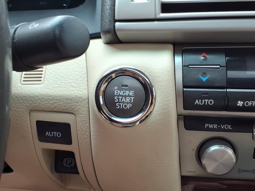 Lexus LS 460 RWD 2017