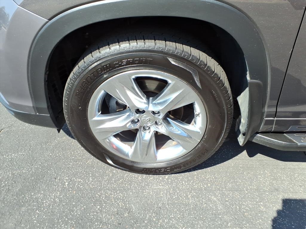 2014 Toyota Highlander Limited photo 10