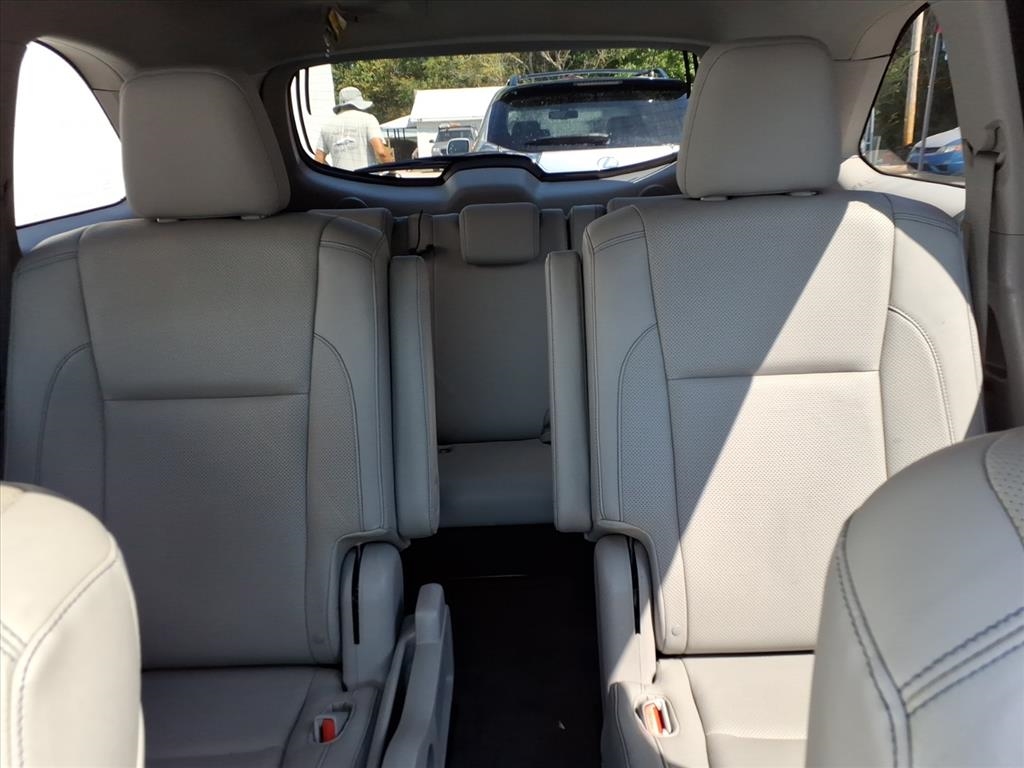 2014 Toyota Highlander Limited photo 18