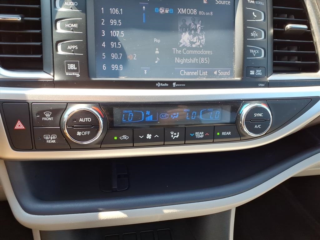 2014 Toyota Highlander Limited photo 24