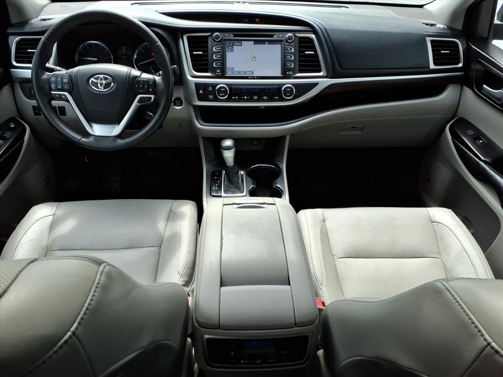 2014 Toyota Highlander Limited photo 13