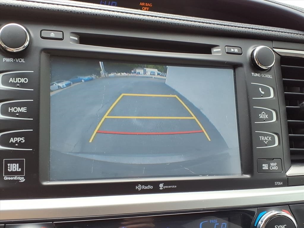 2014 Toyota Highlander Limited photo 23