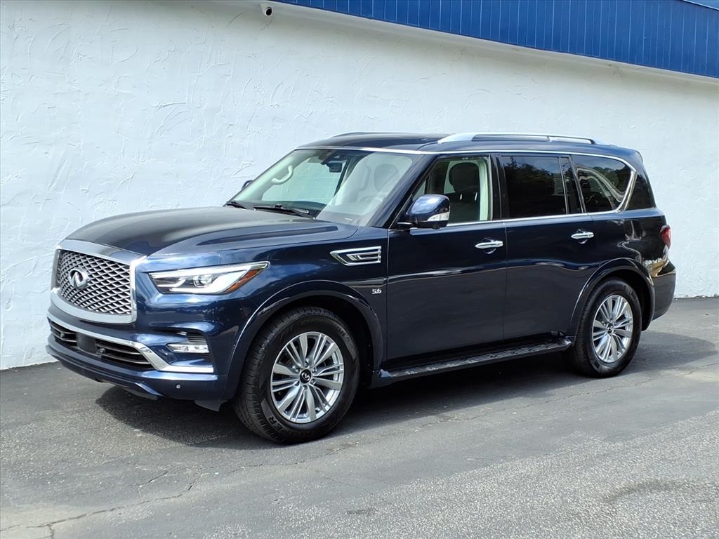 2020 Infiniti QX80 Luxe photo 9